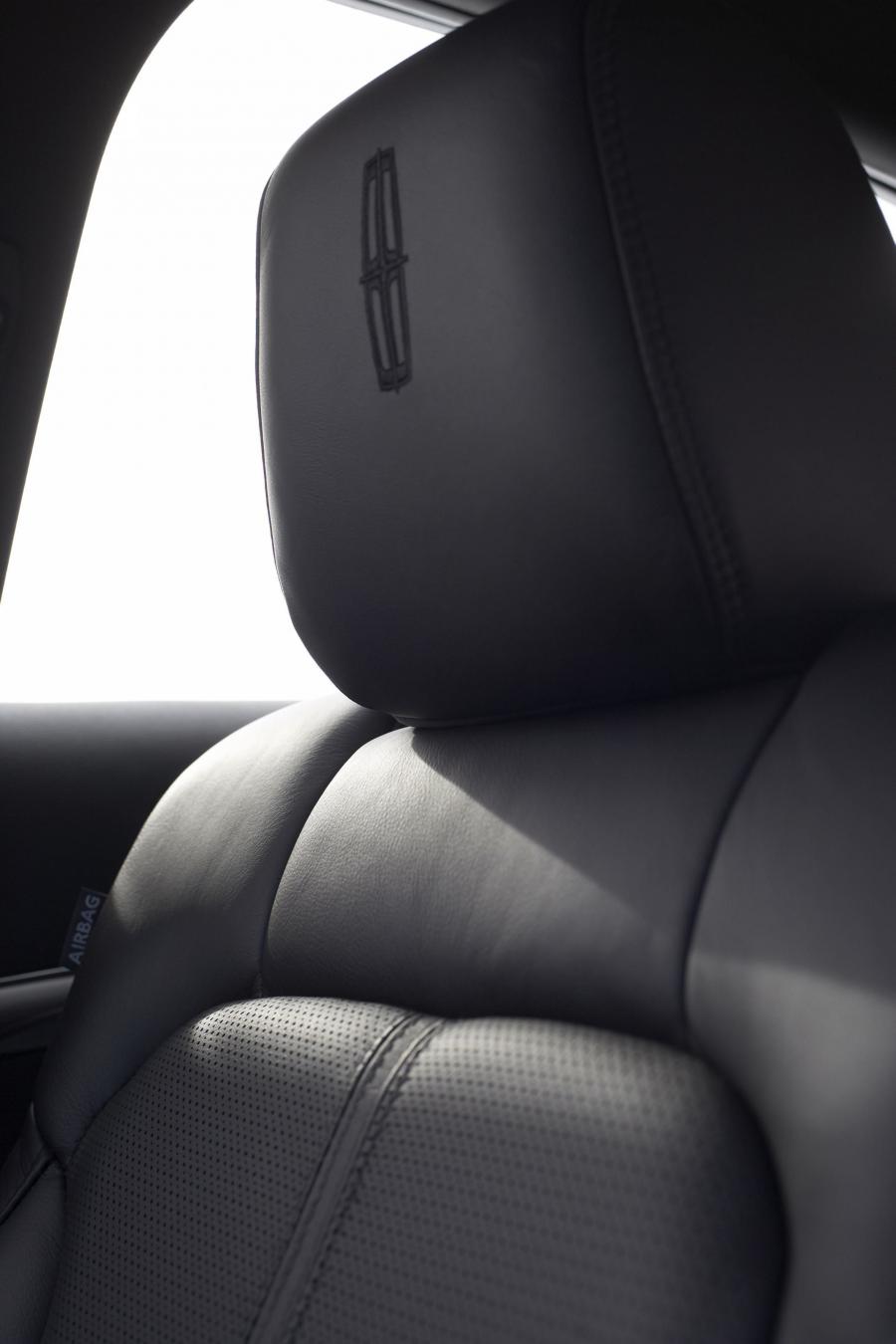  Lincoln MKS 2008 года  (фото 240 из 284)